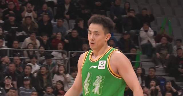半场就被换下，努涅斯仅完成8次触球&amp;3次传球，1脚射门打偏